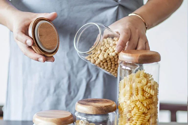 Glass Containers with Lids